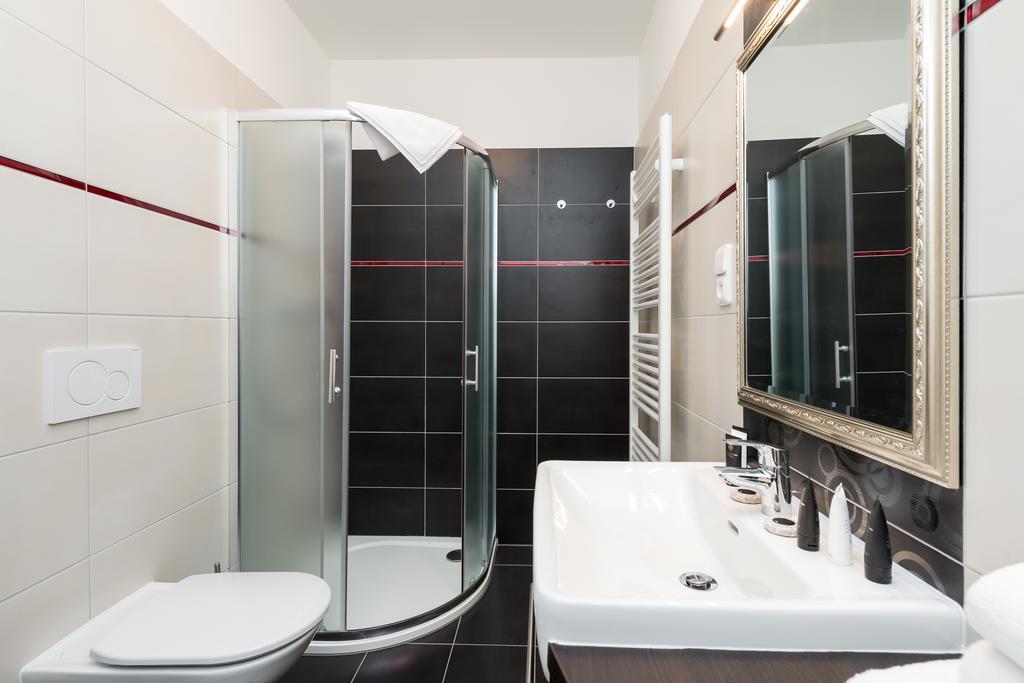 Apartment Sokolska Prag Eksteriør billede